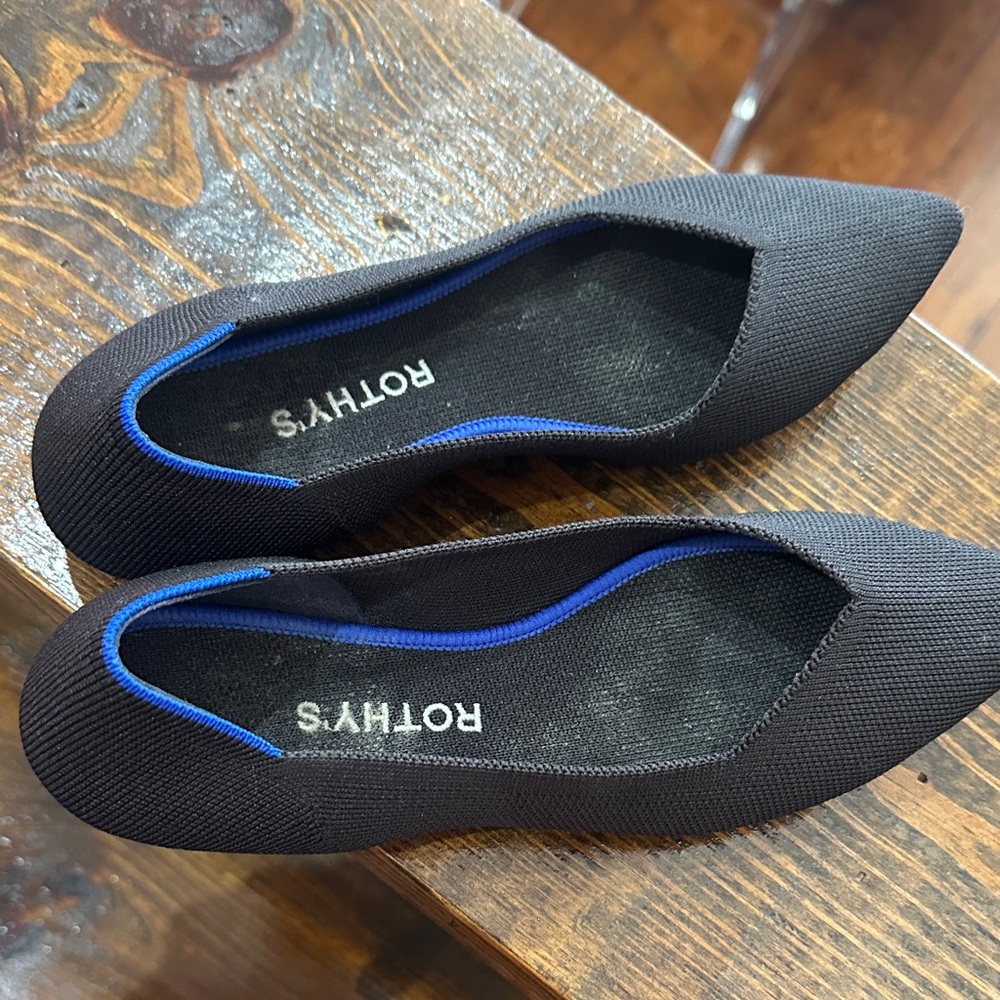Rothy's Women's Black and Blue Flats